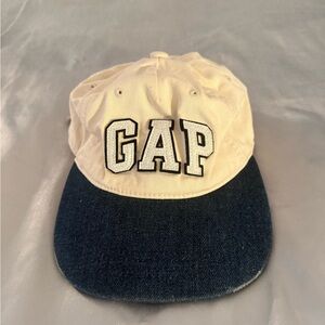 GAP Two-Tone Cream and Demin Baseball Hat